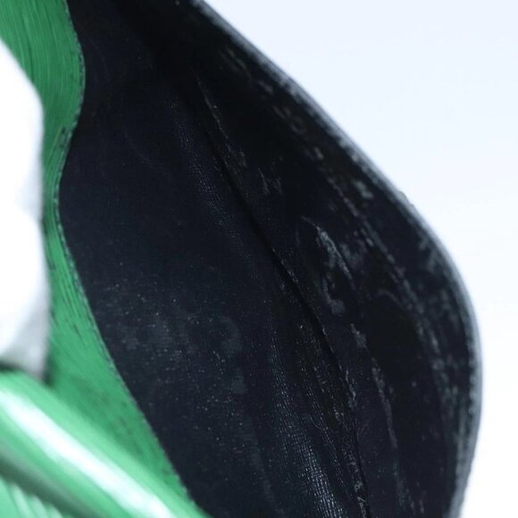 LOUIS VUITTON Epi Jeune Fille MM Shoulder Bag Green M52154 LV Auth 119058 - Picture 13 of 16